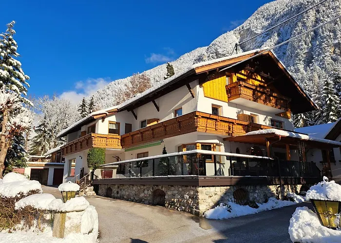 Gaestehaus Almrausch, Ferienanlage Mit Pool